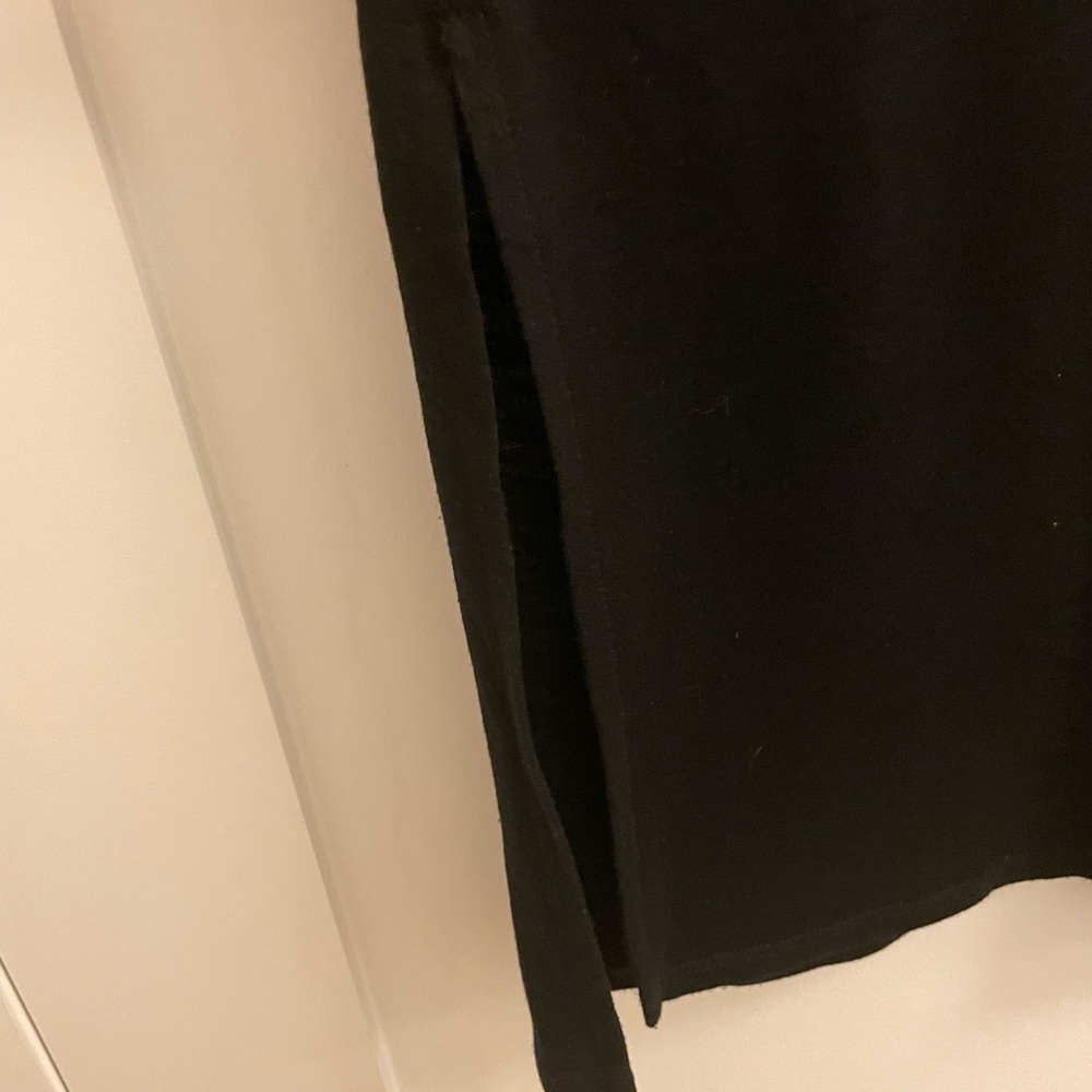Black side slit casual dress. XS - Picture 3 of 4